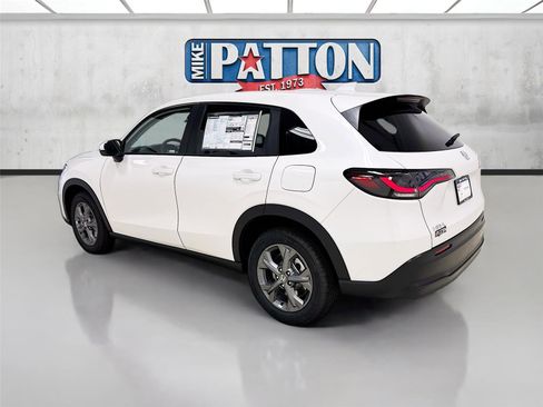 New 2026 Honda HR-V LX image 5