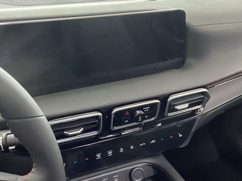 New 2026 Nissan Sentra SR w/ SR Premium Package image 32