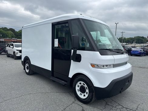 Used 2024 Chevrolet Brightdrop 400 w/ Commercial Equipment Package AWD/4WD image 7