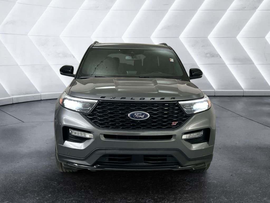 Used 2022 Ford Explorer ST w/ Equipment Group 401A AWD/4WD image 2