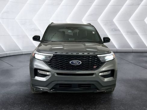 Used 2022 Ford Explorer ST w/ Equipment Group 401A AWD/4WD image 2