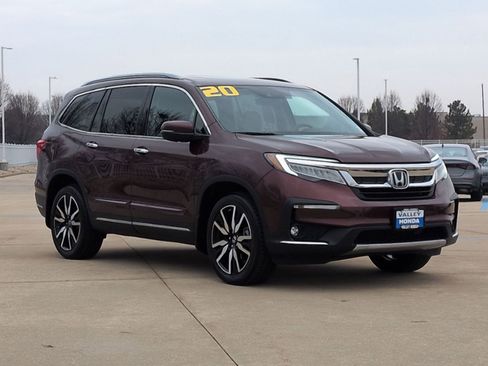 Certified 2020 Honda Pilot Touring image 4