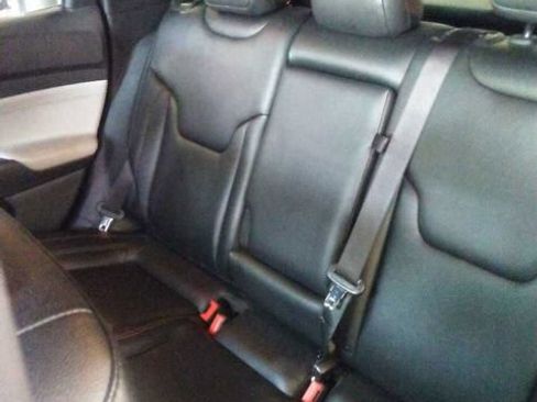 Used 2024 Jeep Compass Limited AWD/4WD image 8