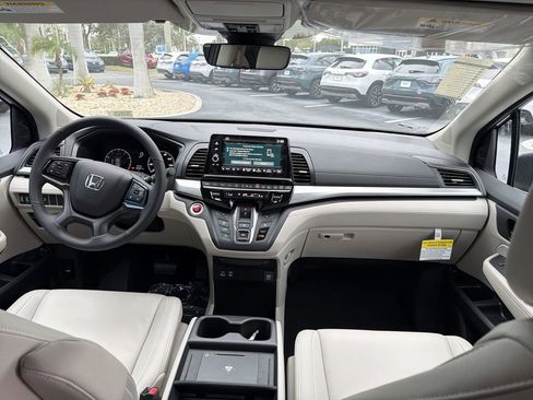 New 2026 Honda Odyssey EX-L image 16