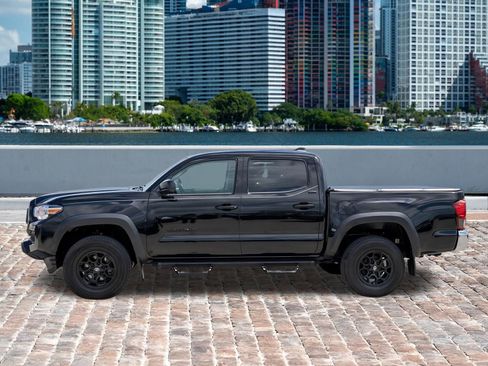 Used 2023 Toyota Tacoma SR5 RWD image 8