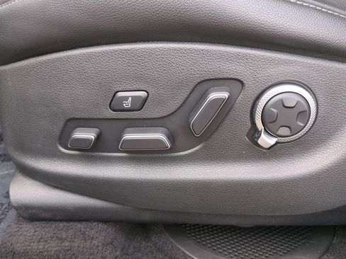 Used 2025 Genesis GV80 3.5T Advanced AWD/4WD image 16