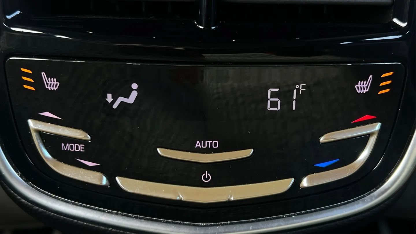Used 2014 Cadillac XTS Premium FWD image 37