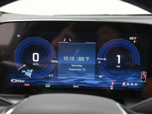 Used 2026 Chevrolet Equinox EV LT image 8