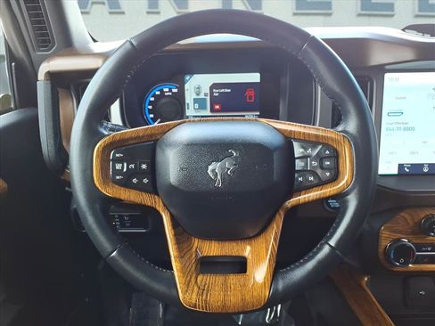 Used 2023 Ford Bronco Outer Banks image 13