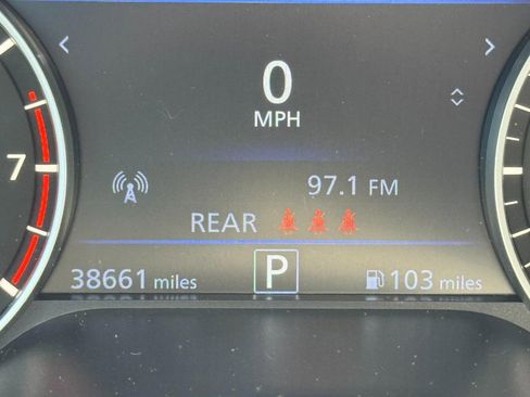 Used 2024 Nissan Altima 2.5 SV AWD/4WD image 20