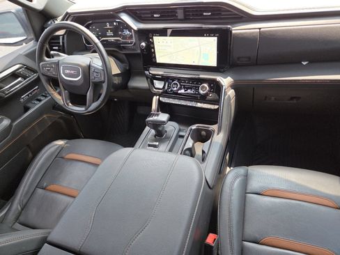 Used 2024 GMC Sierra 1500 AT4 w/ Technology Package AWD/4WD image 28