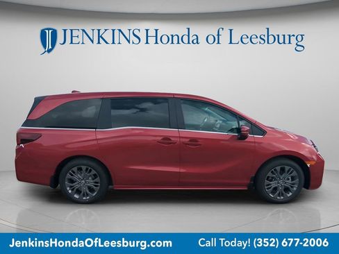 New 2026 Honda Odyssey Touring image 2