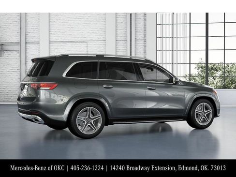 Used 2026 Mercedes-Benz GLS 450 GLS 450 image 19