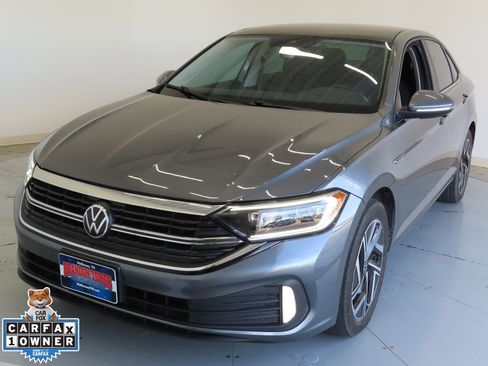 Certified 2024 Volkswagen Jetta SEL image 9