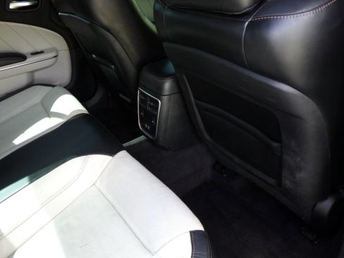 Used 2017 Dodge Charger SXT w/ AWD Plus Group image 17