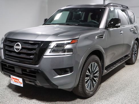 Used 2024 Nissan Armada SL w/ Midnight Edition Package image 35