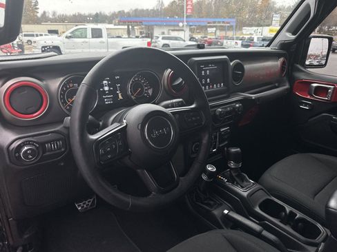 Used 2020 Jeep Gladiator Sport w/ Quick Order Package 24S image 20