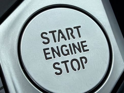 New 2026 BMW 330i xDrive Sedan w/ M Sport Package image 37