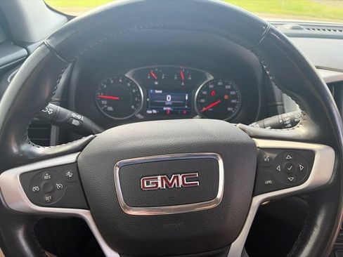 Used 2020 GMC Terrain SLE w/ Driver Convenience Package FWD image 7