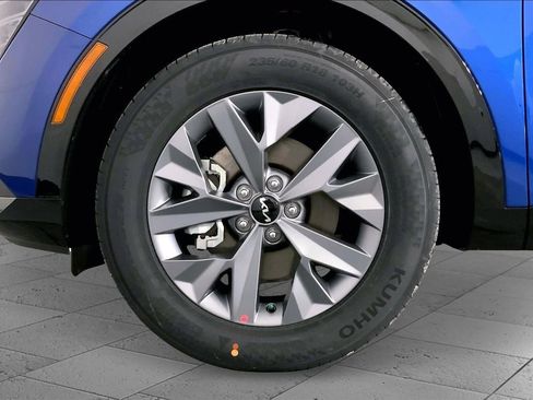 New 2025 Kia Sportage SX image 12