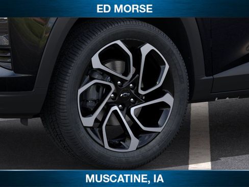 New 2026 Chevrolet Trax RS w/ Sunroof Package FWD image 9