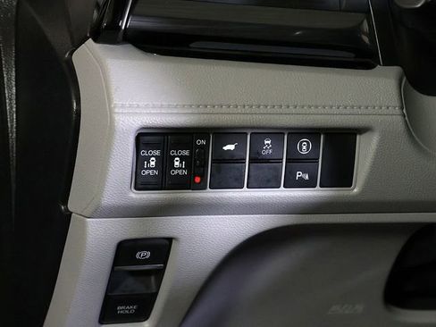 Used 2022 Honda Odyssey Elite image 27