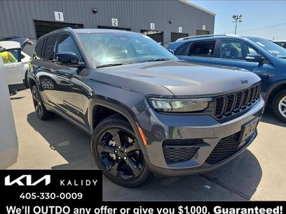 Used 2023 Jeep Grand Cherokee Altitude