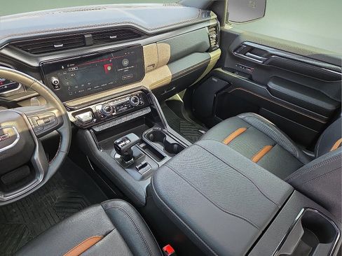 Certified 2024 GMC Sierra 1500 AT4 w/ Technology Package image 12