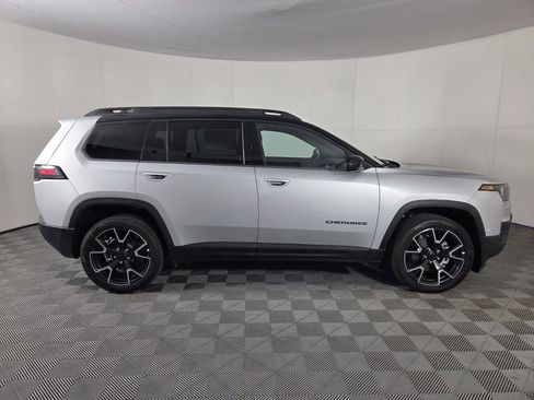New 2026 Jeep Cherokee Overland AWD/4WD image 5