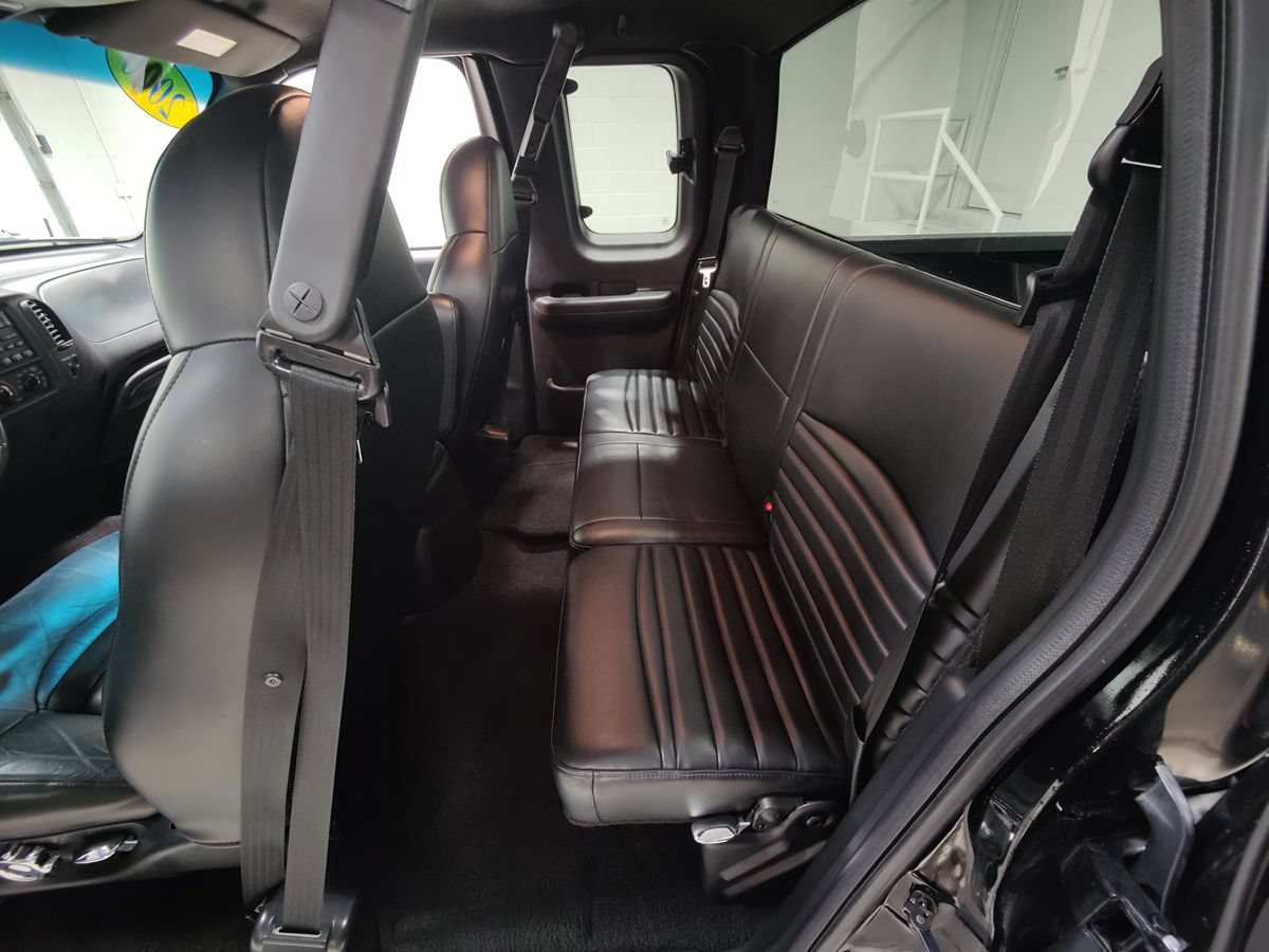 Used 2000 Ford F150 Harley-Davidson RWD image 33