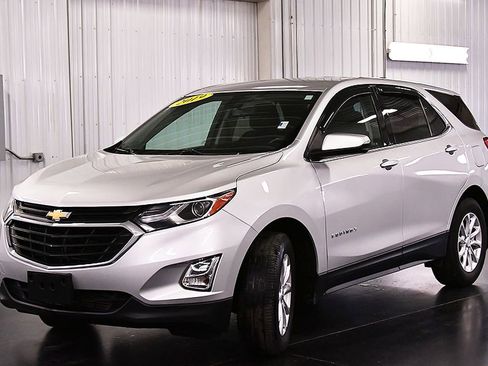 Used 2019 Chevrolet Equinox LT FWD image 3