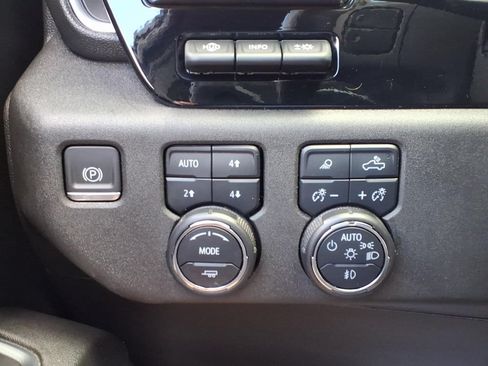 Used 2024 Chevrolet Silverado 2500 High Country w/ Technology Package AWD/4WD image 18