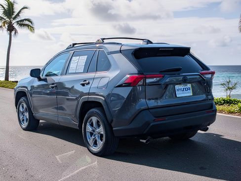 Used 2024 Toyota RAV4 LE AWD/4WD image 8