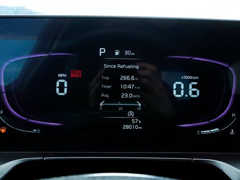 Used 2025 Kia Telluride S AWD/4WD image 44