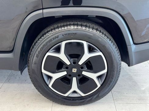 Used 2023 Rivian R1S Adventure AWD/4WD image 41