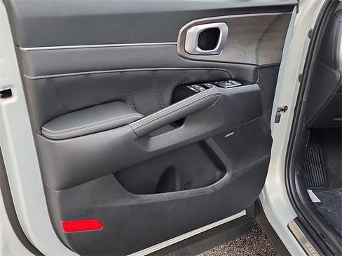 New 2026 Kia Sorento SX image 11