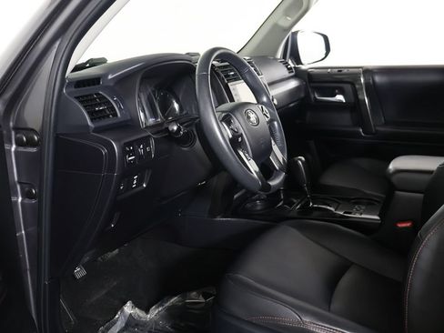 Used 2021 Toyota 4Runner Venture w/ Moonroof Package AWD/4WD image 24