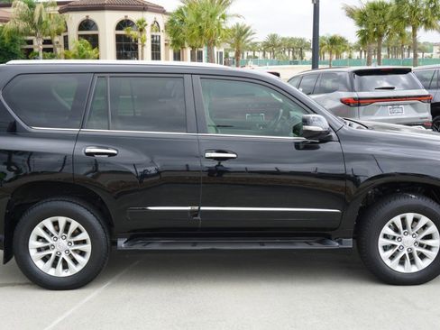 Used 2015 Lexus GX 460 w/ Premium Package image 5