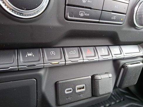 Used 2024 GMC Sierra 1500 Pro w/ Pro Value Package image 26