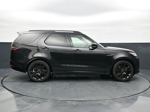 Used 2024 Land Rover Discovery Dynamic SE image 8