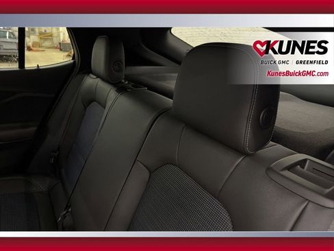 New 2026 Buick Envista Sport Touring w/ Convenience I Package FWD image 32