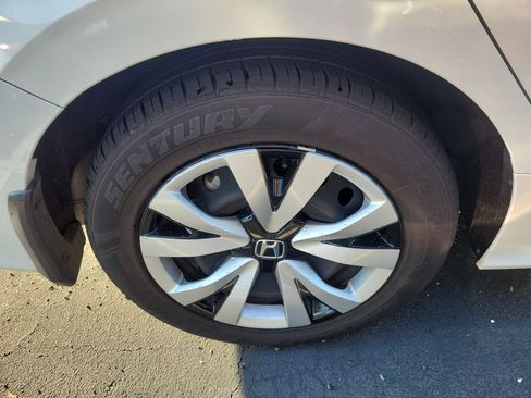Used 2024 Honda Civic LX image 12