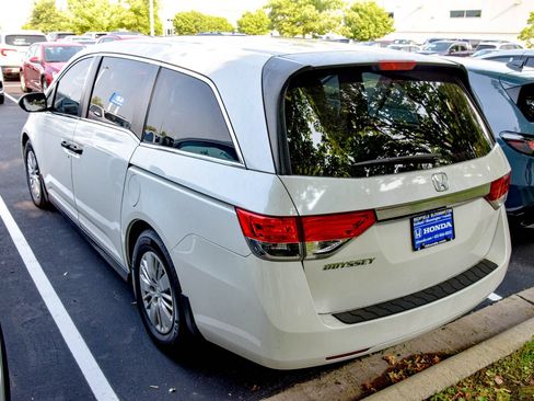 Used 2015 Honda Odyssey LX image 7