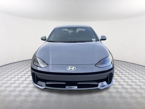 New 2025 Hyundai Ioniq 6 SE image 2