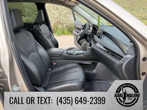 Used 2025 INFINITI QX60 Luxe AWD/4WD image 38