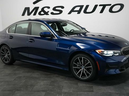 Used 2020 BMW 330i Sedan w/ Premium Package RWD image 7