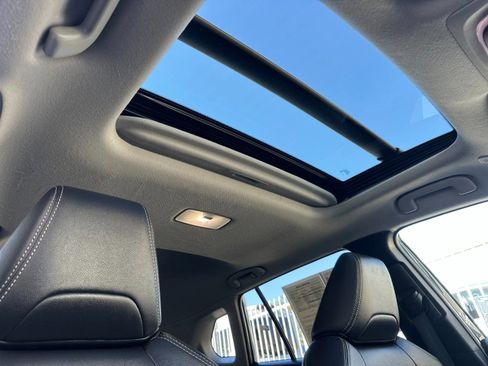 Used 2023 Toyota Corolla Cross XLE w/ Convenience Package image 19