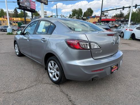 Used 2013 MAZDA MAZDA3 i Sport FWD image 6