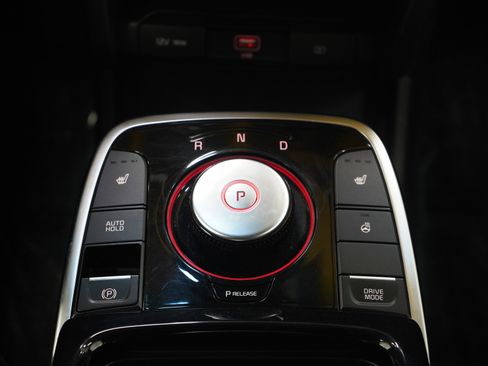 Used 2022 Kia Niro EX w/ Cold Weather Package image 16