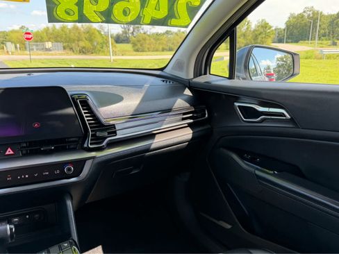 Used 2023 Kia Sportage EX FWD image 30